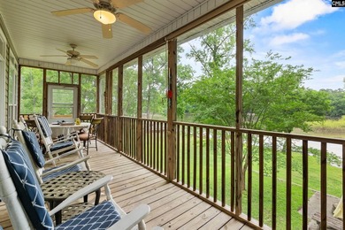 This 4 bedroom 3-1/2 bath two story home is tucked away on Lake - photo 4