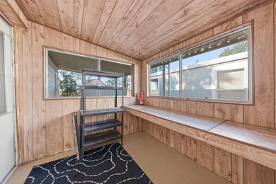 Welcome home to this beautifully maintained, light-filled - photo 16