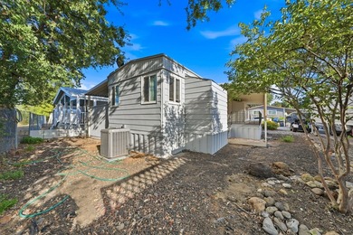 Welcome home to this beautifully maintained, light-filled - photo 18