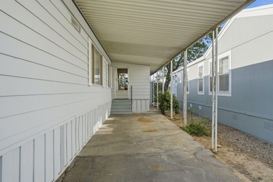 Welcome home to this beautifully maintained, light-filled - photo 20