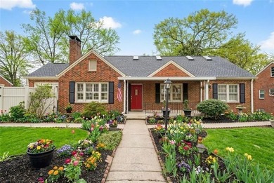 Lake Lanier Home For Sale in Gainesville Georgia