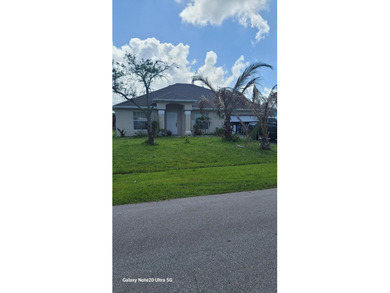 BEAUTIFUL 3/2/2 HOME LOCATED IN THE DISIRABLE AREA OF SANDIA - photo 2