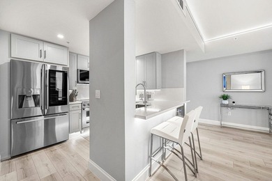 Live the ultimate downtown West Palm Beach lifestyle in this - photo 5