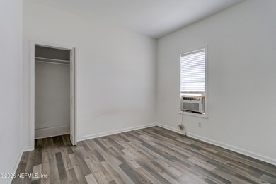 Charming and full of character, this adorable bungalow is ready - photo 20