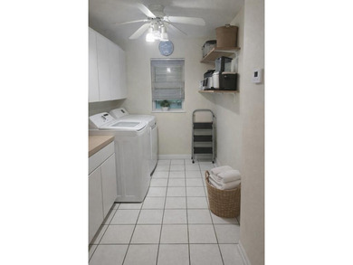 Open-Concept Pool Home with private 4th Bedroom suite No HOA! - photo 23