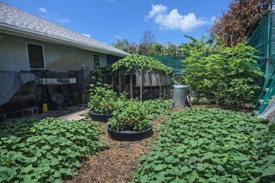 Open-Concept Pool Home with private 4th Bedroom suite No HOA! - photo 30