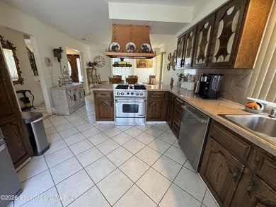 First time being offered for sale! Beautiful Center Hall - photo 30