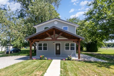 Lake Home For Sale in Warsaw, Kentucky