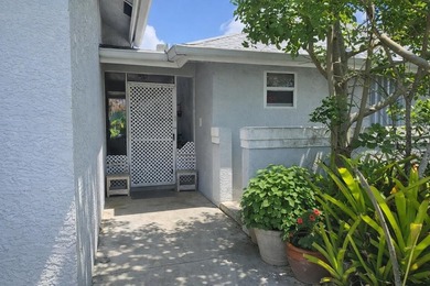 Open-Concept Pool Home with private 4th Bedroom suite No HOA! - photo 32