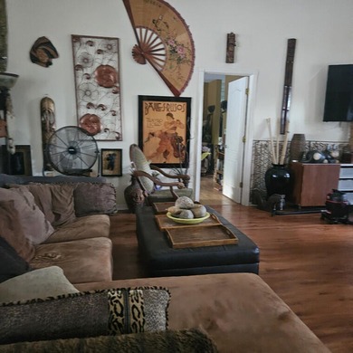 Open-Concept Pool Home with private 4th Bedroom suite No HOA! - photo 36