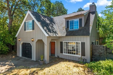 CHARMING two-story home featuring 3 bedrooms and 2 bathrooms in - photo 5