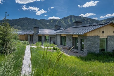 Introducing an extraordinary, newly-completed private estate - photo 2