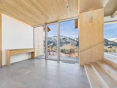 Introducing an extraordinary, newly-completed private estate - photo 5