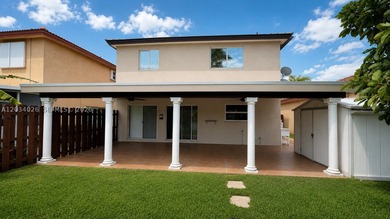 BEAUTIFUL 2 STORY HOME IN THE LAKE WITH NICE PATIO! IN THE - photo 2