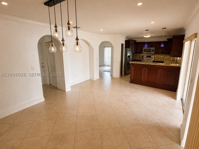 BEAUTIFUL 2 STORY HOME IN THE LAKE WITH NICE PATIO! IN THE - photo 5