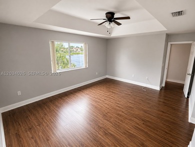 BEAUTIFUL 2 STORY HOME IN THE LAKE WITH NICE PATIO! IN THE - photo 8