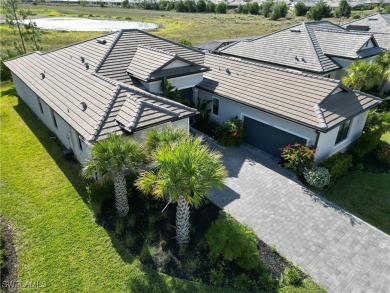 Lake Home For Sale in Fort Myers, Florida