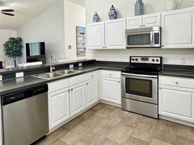 Welcome to this beautifully maintained Colony Patio Villa in the - photo 14