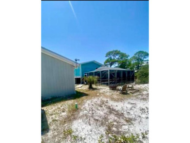 Price to sell at $598,000. Fully renovated coastal property - photo 15