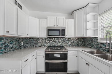 Completely remodeled and move in ready, this 4 bedroom, 2 - photo 16