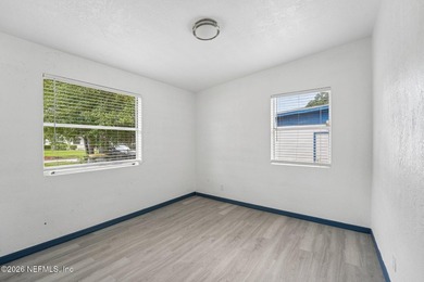 Completely remodeled and move in ready, this 4 bedroom, 2 - photo 30