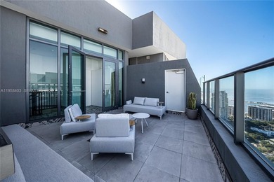 Brickell Penthouse featuring your very own PRIVATE ROOFTOP