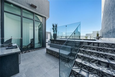 Brickell Penthouse featuring your very own PRIVATE ROOFTOP