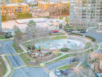 Beautiful high-floor 1-bedroom, 1-bath condo. This bright and - photo 37