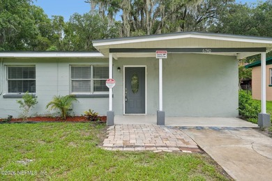 Completely remodeled and move in ready, this 4 bedroom, 2 - photo 39