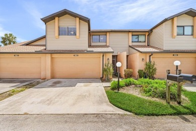 Caloosahatchee River Townhome/Townhouse For Sale in Fort Myers Florida