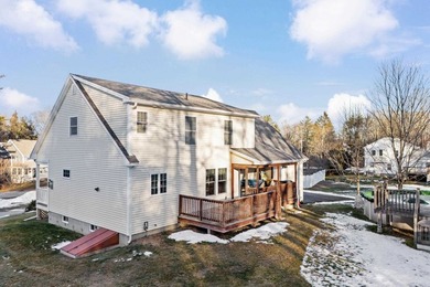 Welcome to 10 Pacific Drive, set on a quiet cul-de-sac and - photo 43