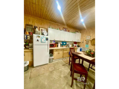 Price to sell at $598,000. Fully renovated coastal property - photo 47