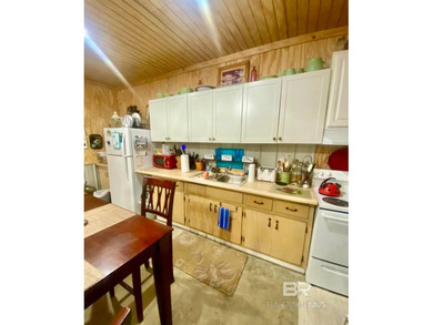 Price to sell at $598,000. Fully renovated coastal property - photo 49
