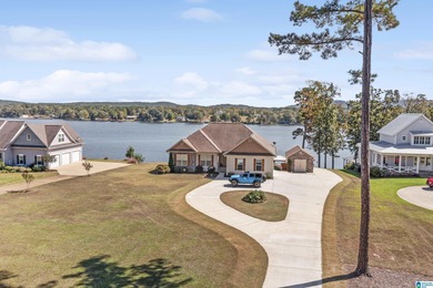 Lake Home Active Under Contract in Sylacauga, Alabama