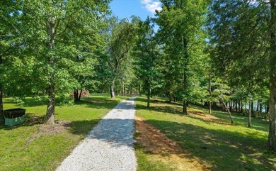 Unrestricted Lakefront Peninsula on 6.86+ Acres - Endless - photo 14