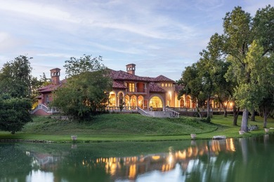 Escape to a world where the golden age of Palm Beach - photo 16