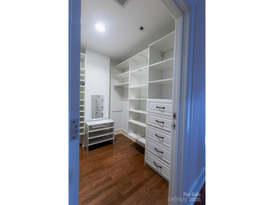 Located in the heart of downtown Asheville, 21 Battery Park