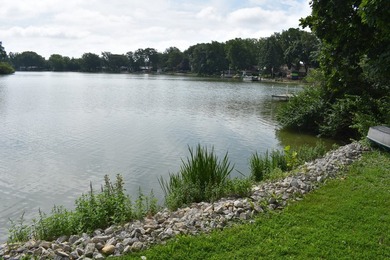 Well cared for, vinyl sided Lakefront home with 94' of frontage - photo 22