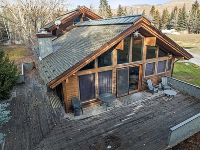 Unicorn property in a truly exceptional location: 1.9 acres with - photo 10