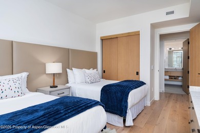 Electric Pass Lodge Residence 503, a pristine 2-bed/2-bath condo - photo 13