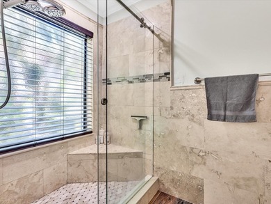 Move right into this beautifully updated, 1st floor, 2 BR, 2 BTH - photo 19