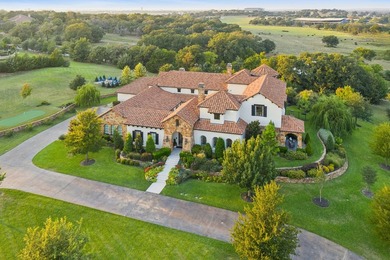Welcome Home to this rare jewel in the heart of Westlake! Set on - photo 1