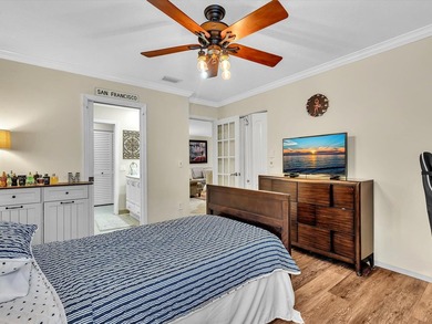 Move right into this beautifully updated, 1st floor, 2 BR, 2 BTH - photo 21