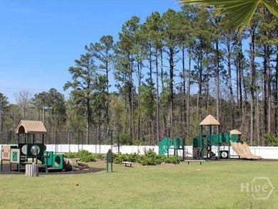 Welcome home to this charming 3 bedroom, 2.5 bath townhome - photo 27