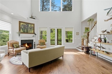 Tucked into the scenic mountains of Lake Arrowhead, this - photo 29