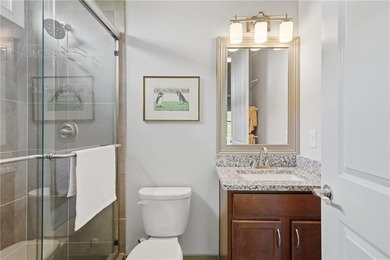 Tucked into the scenic mountains of Lake Arrowhead, this - photo 38