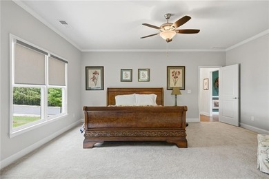Tucked into the scenic mountains of Lake Arrowhead, this - photo 43