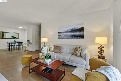 Welcome to this beautifully renovated 1-bedroom, 1-bath - photo 2