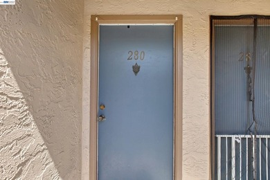 Welcome to this beautifully renovated 1-bedroom, 1-bath - photo 8