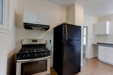 Excellent investment opportunity or ideal owner-occupant duplex! - photo 15